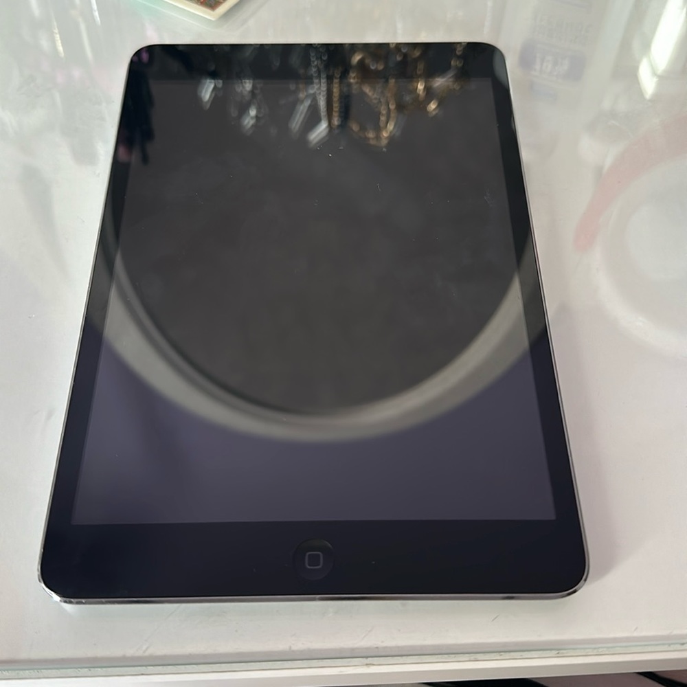 Apple IPad mini Color Space grey